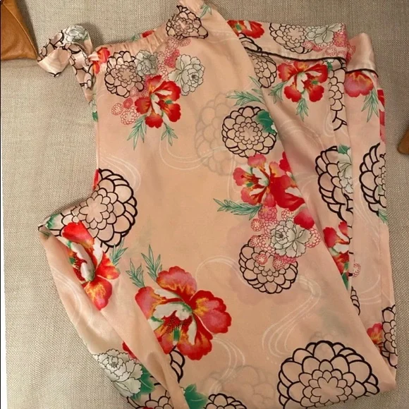 Victoria Secret Pajamas-Small Temp.